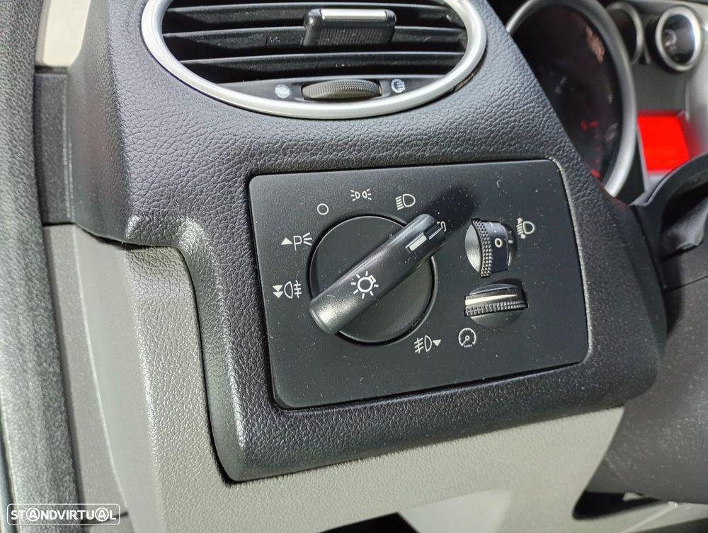 Ford Focus 1.6 TDCi Titanium - 16