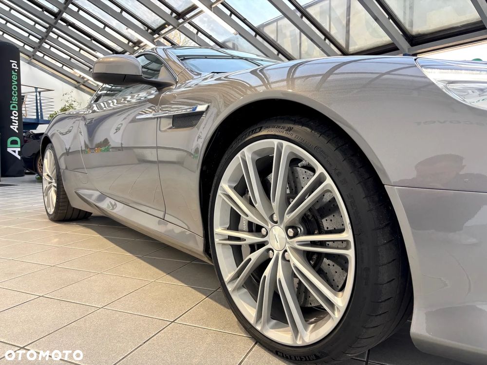 Aston Martin DB9 - 15