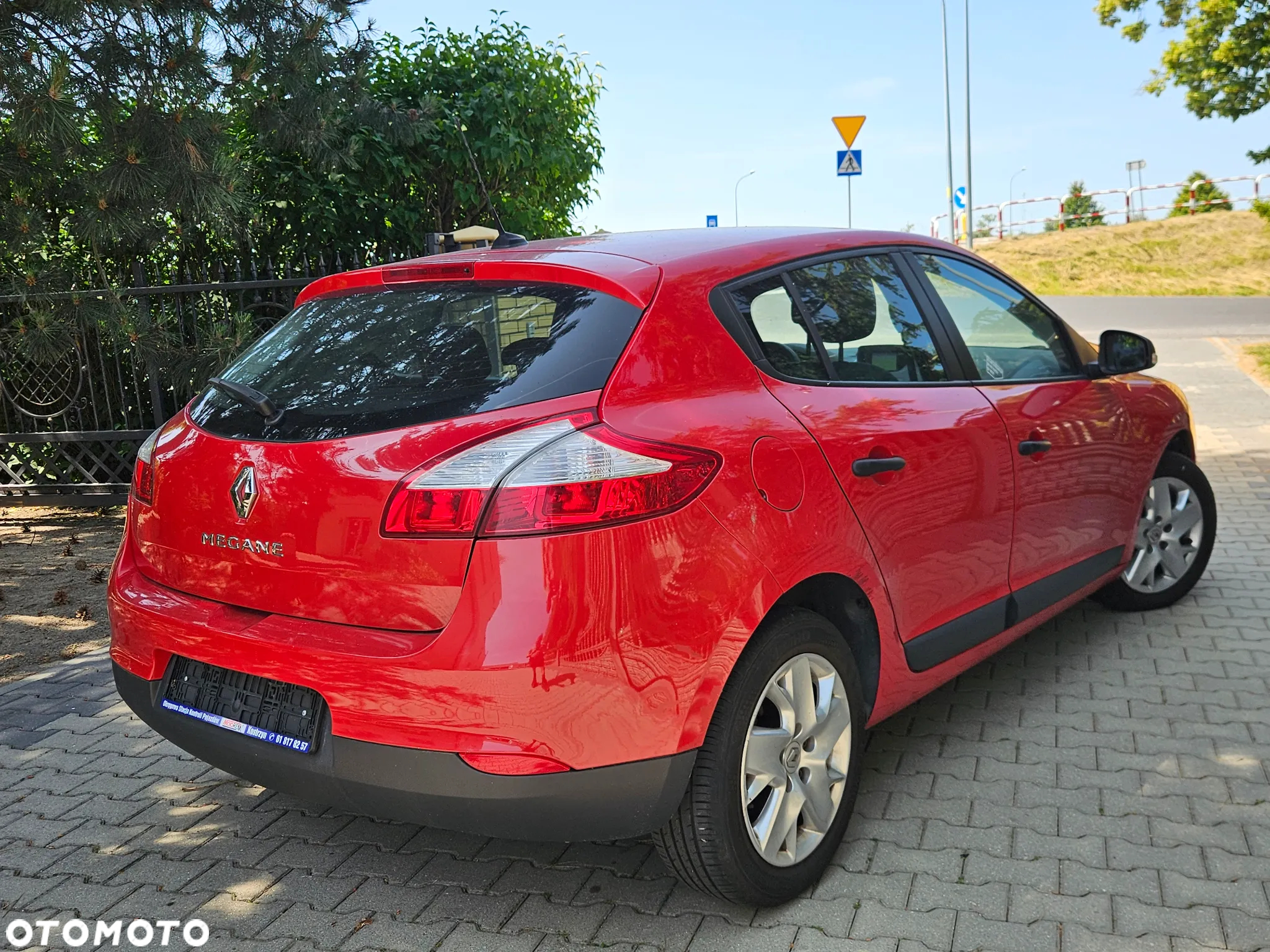 Renault Megane 1.6 16V 110 TomTom Edition - 2