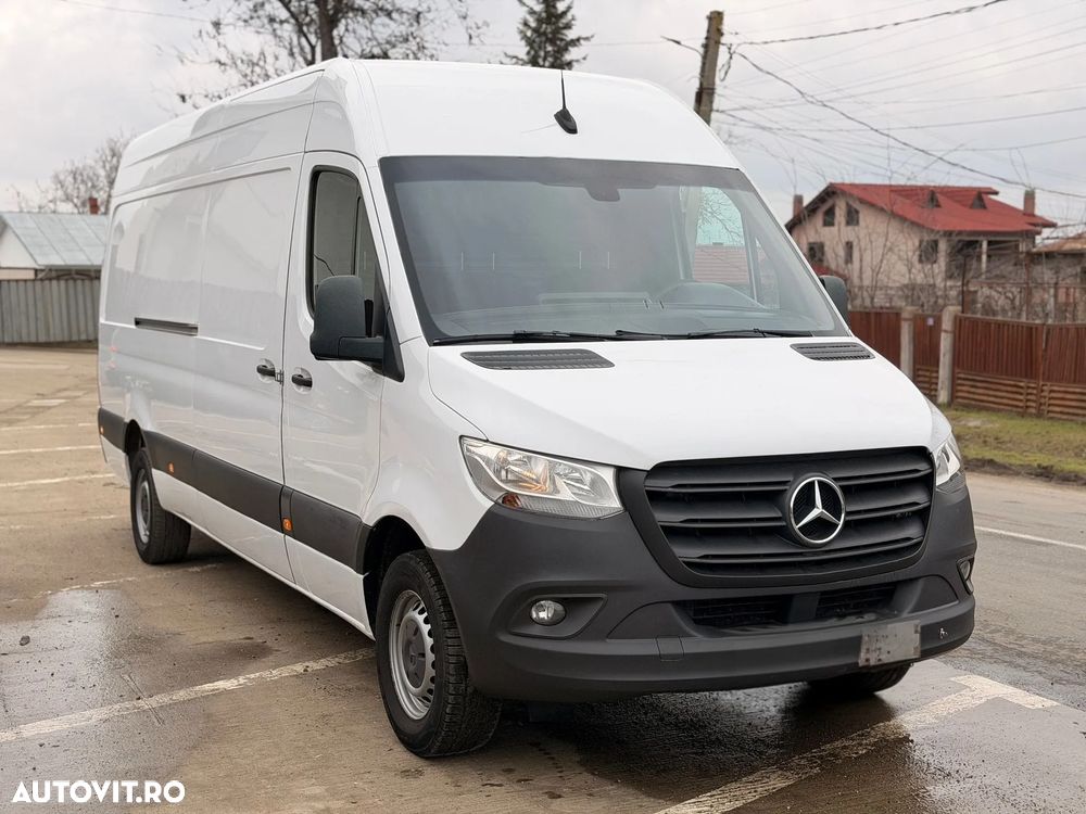 Mercedes-Benz Sprinter - 1