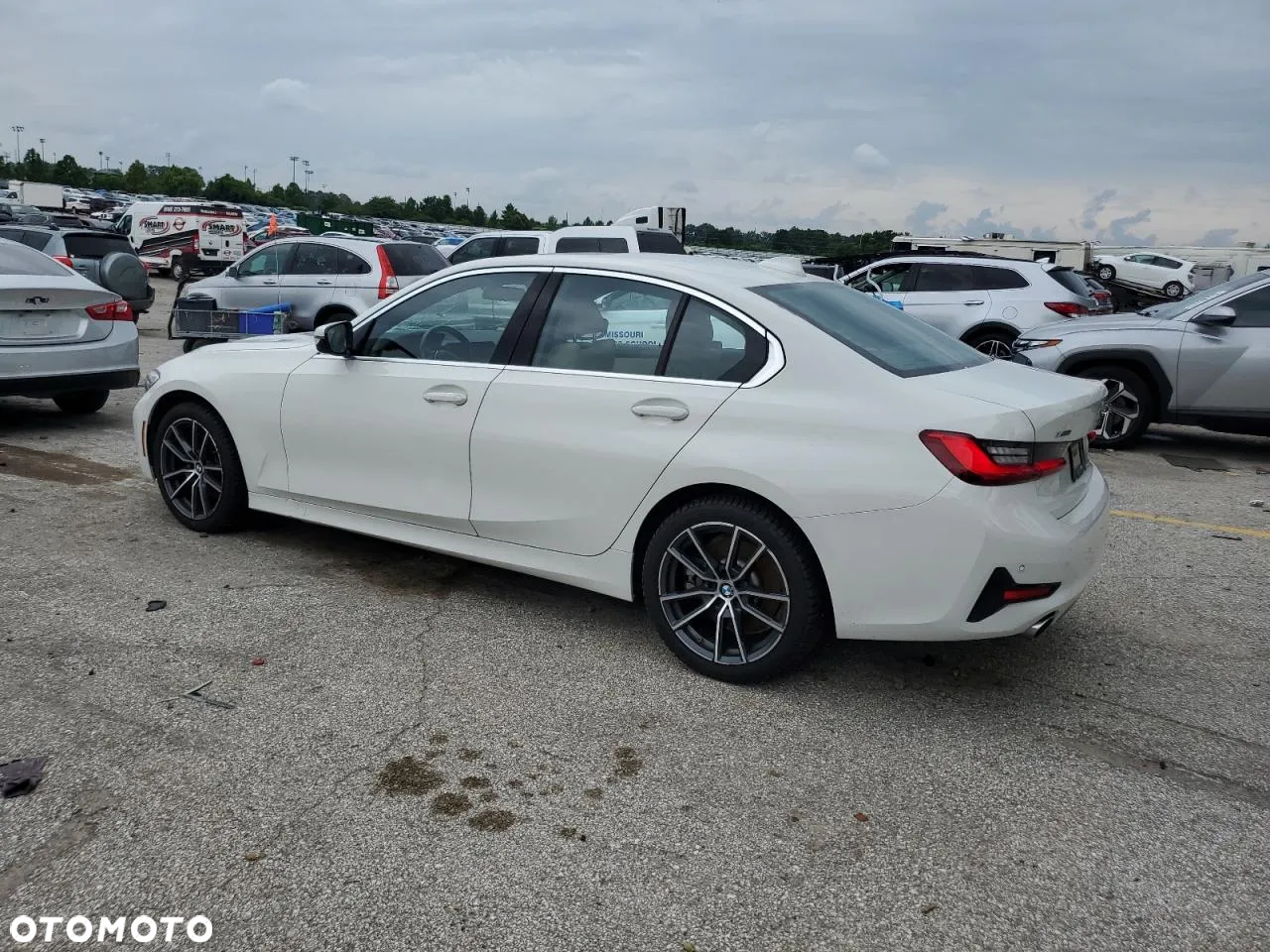 BMW Seria 3 330i Sport Line - 3