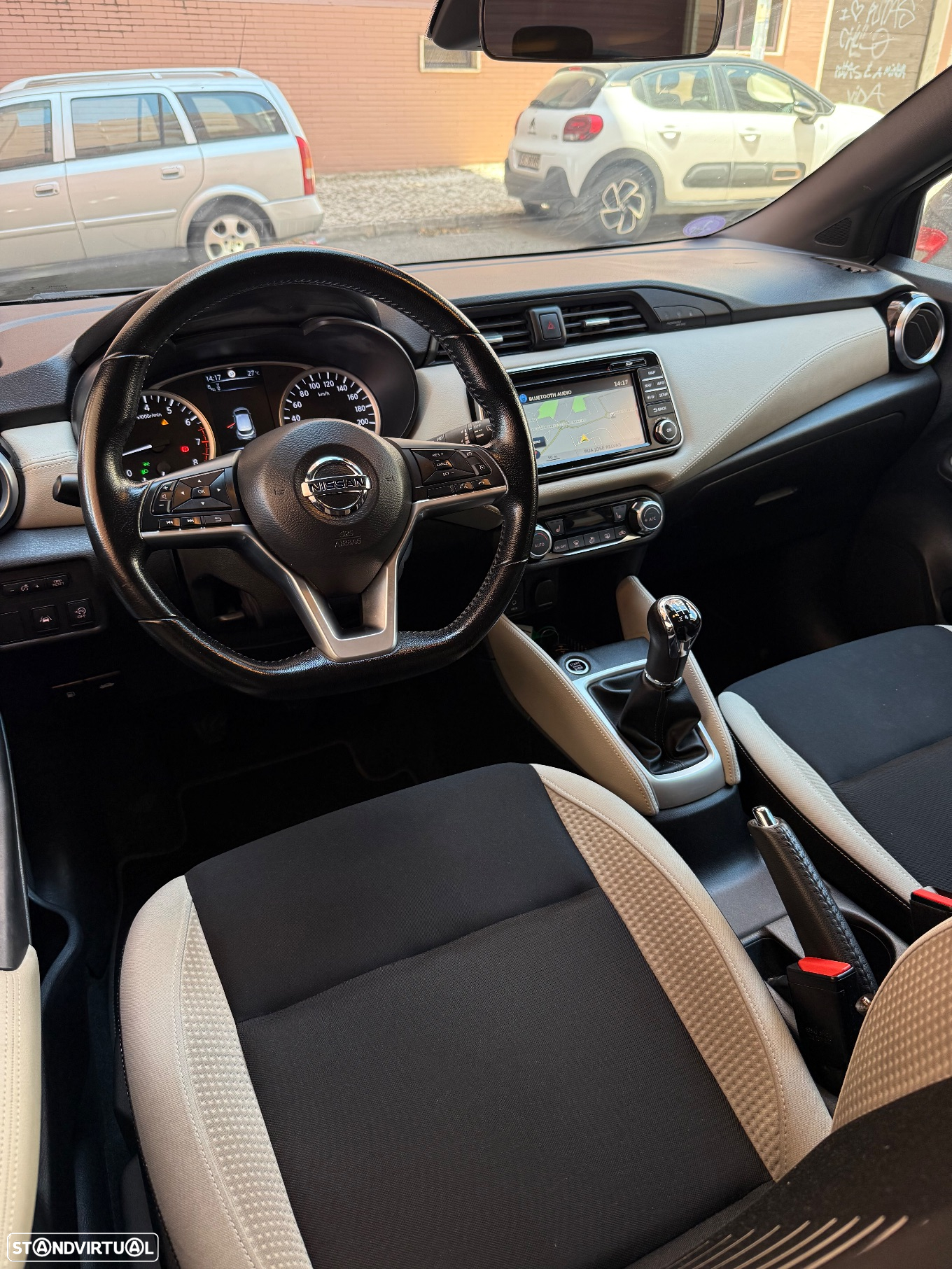 Nissan Micra 1.0 IG-T Tekna - 10