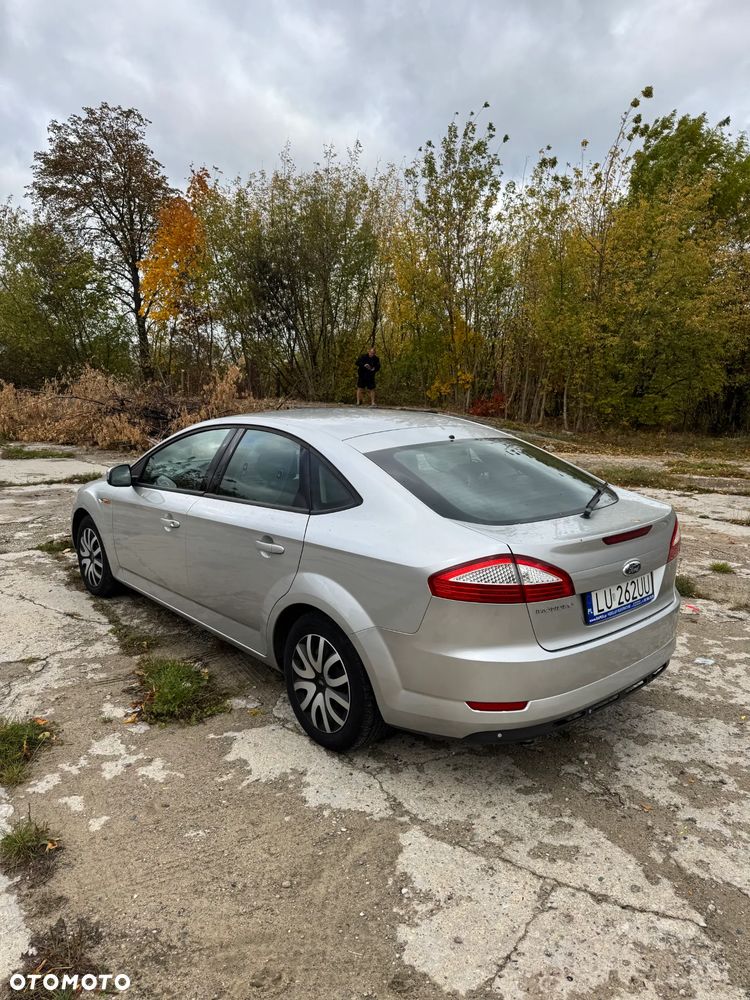 Ford Mondeo - 18