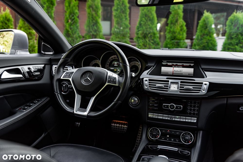 Mercedes-Benz CLS 350 CDI 4Matic 7G-TRONIC - 26