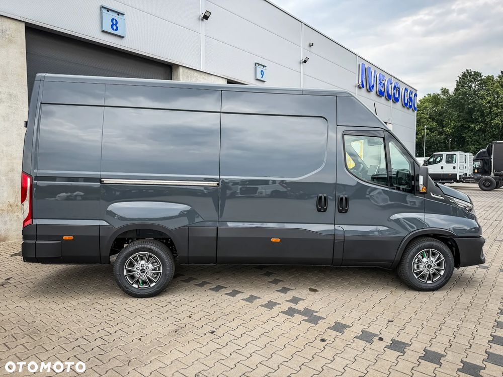 Iveco Daily 35S18HA8 V 3.0 Diesel 180 KM AT8 L3H2 - 10