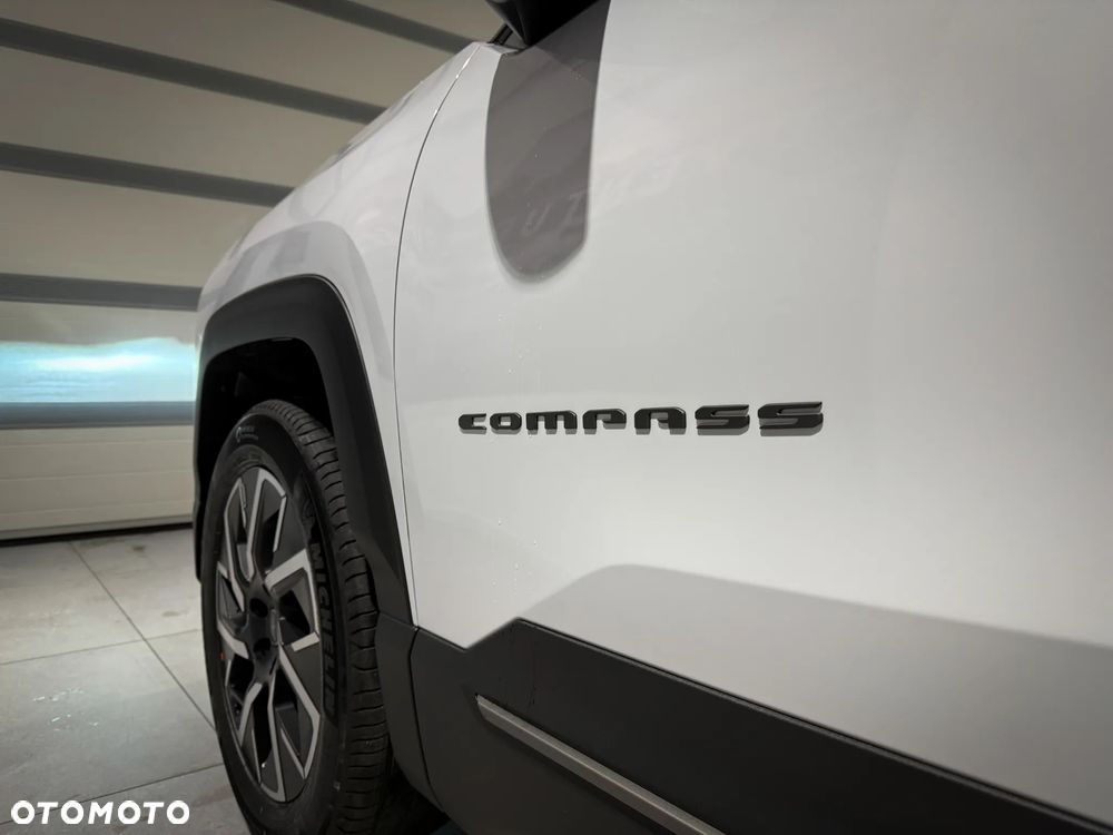 Jeep Compass 73.7kWh Altitude FWD - 12