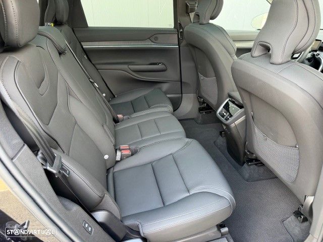 Volvo EX90 - 14