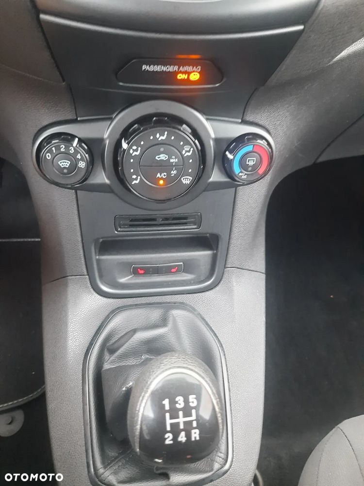 Ford Fiesta 1.25 Trend - 18