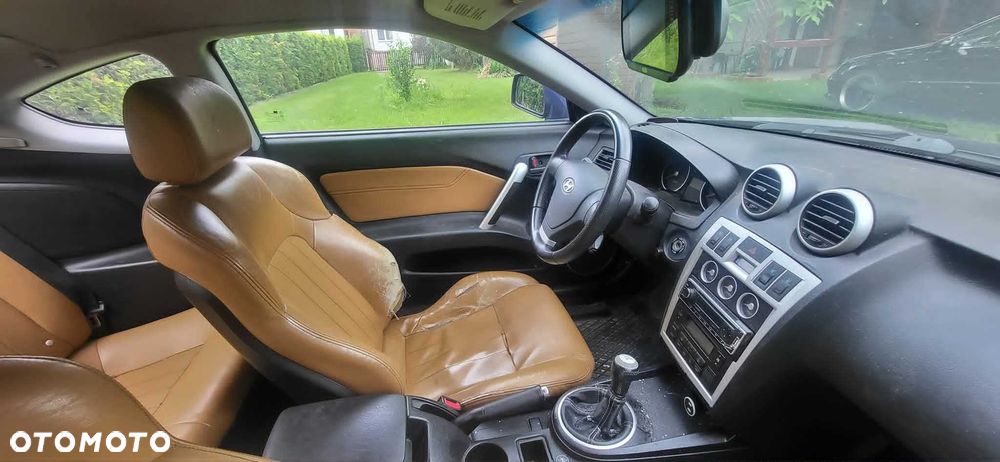 Hyundai Coupe - 2