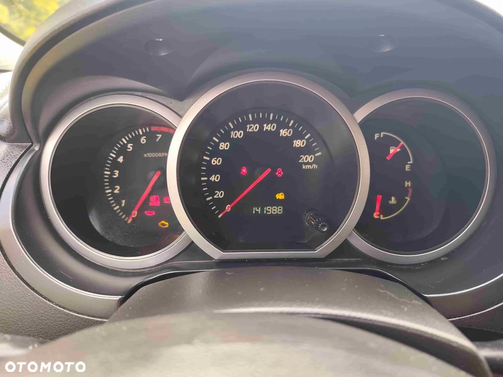 Suzuki Grand Vitara 2.0 Club - 4