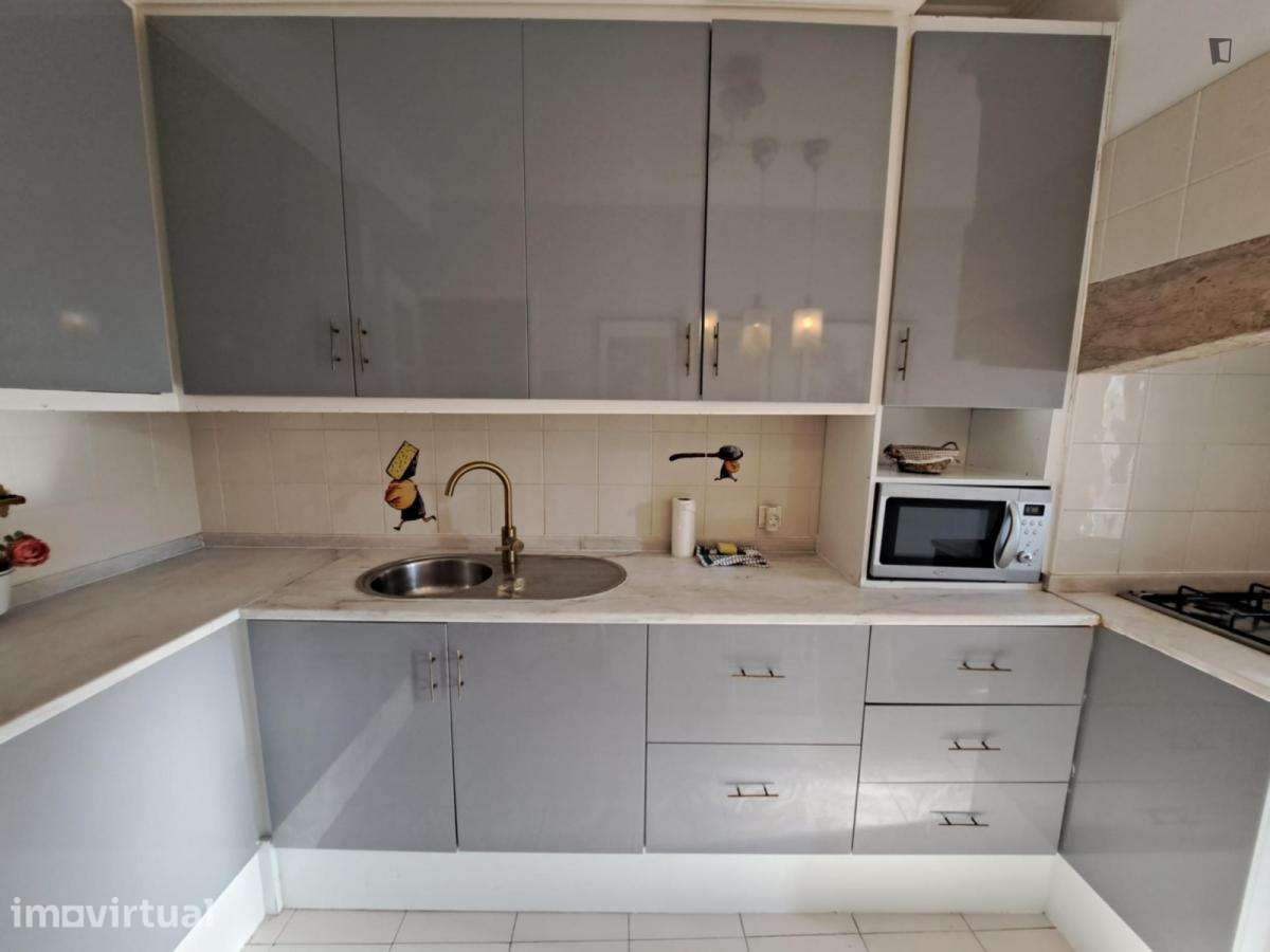 Quarto - localizado em Arroios Lisbon - Grande imagem: 5/19