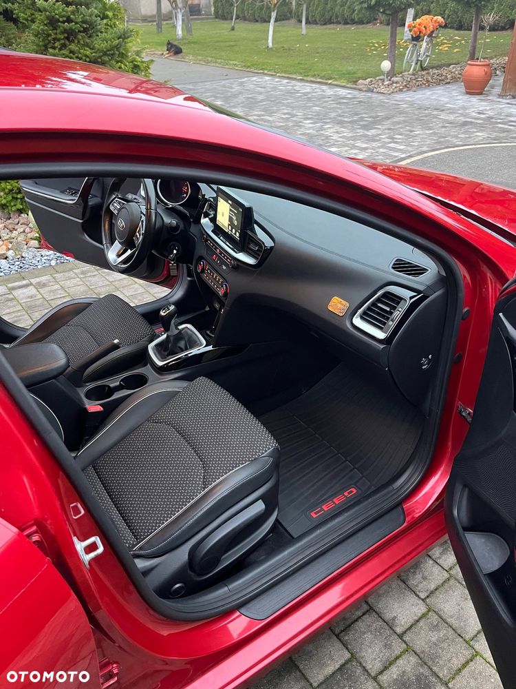 Kia Ceed 1.6 CRDi SCR L - 19