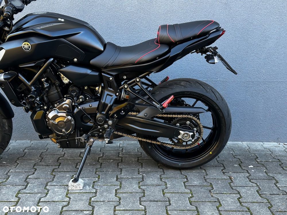 Yamaha MT - 8