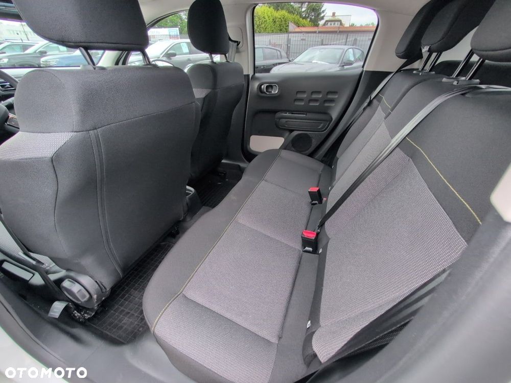 Citroën C3 1.2 PureTech Shine EAT6 - 10