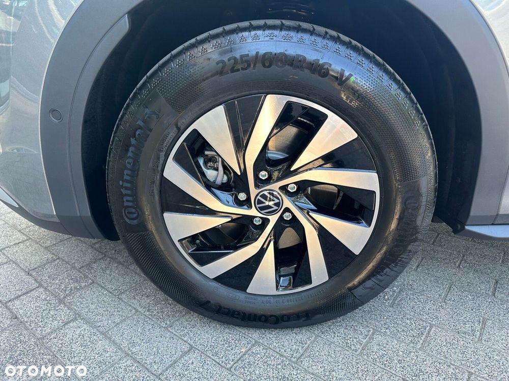 Volkswagen T-Roc 1.5 eTSI Life DSG - 28