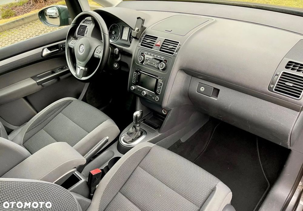 Volkswagen Touran 2.0 TDI DSG Highline - 24