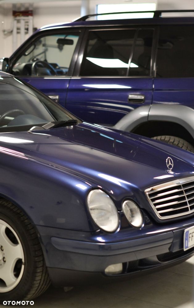 Mercedes-Benz CLK - 21