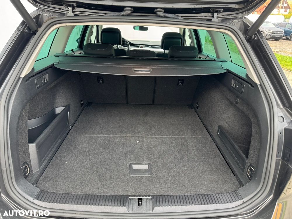 Volkswagen Passat Variant 2.0 TDI DSG Business - 6