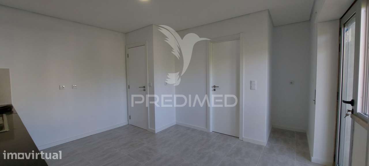 Apartamento T2 Remodelado na Amora | Com Varanda - Grande imagem: 5/17