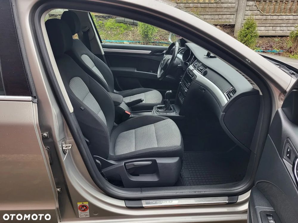 Skoda Superb 1.6 TDI GreenLine - 5
