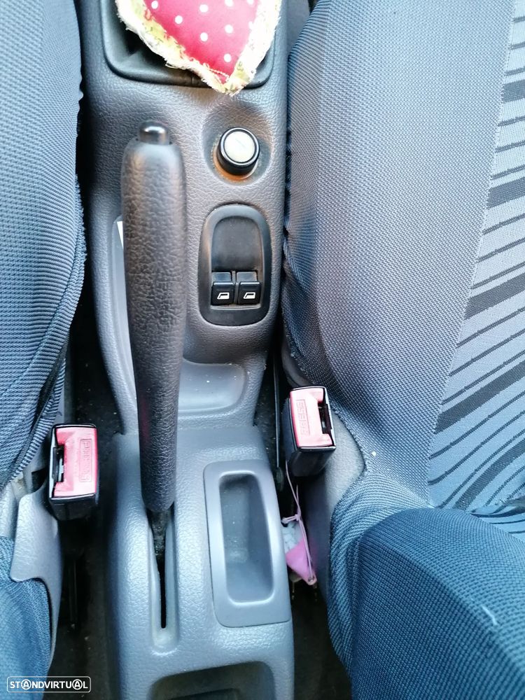 Peugeot 206 - 7