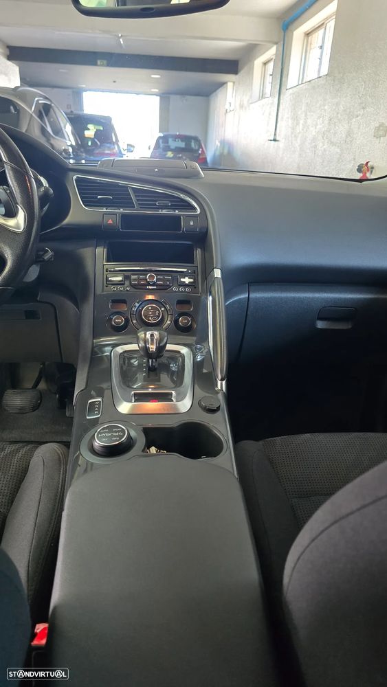Peugeot 3008 2.0 HDi Hybrid4 - 25