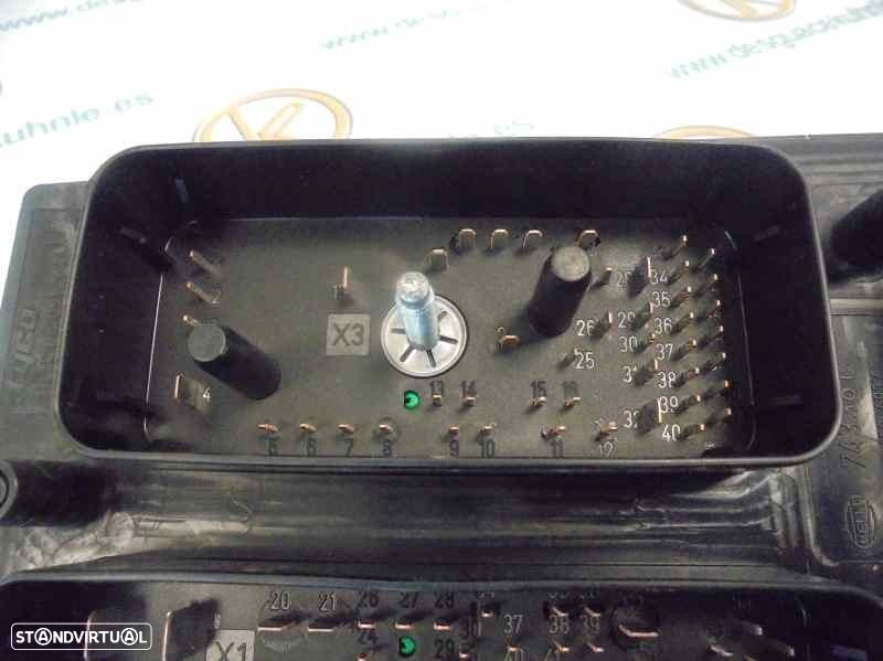 CAIXA RELÉS / FUSÍVEIS OPEL ASTRA H GTC 2004 -015349211 - 4