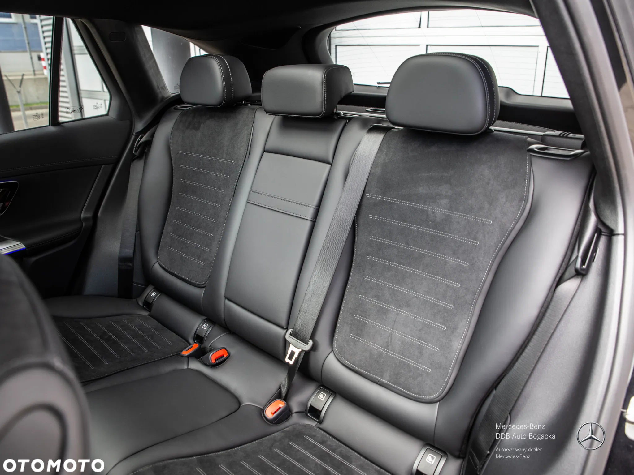 Mercedes-Benz GLC 220 d mHEV 4-Matic AMG Line - 12