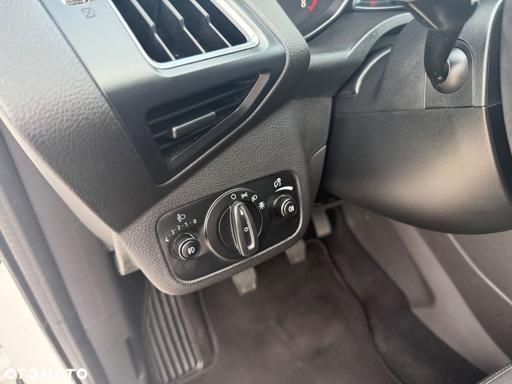 Ford Kuga 1.5 EcoBoost 2x4 Titanium - 20