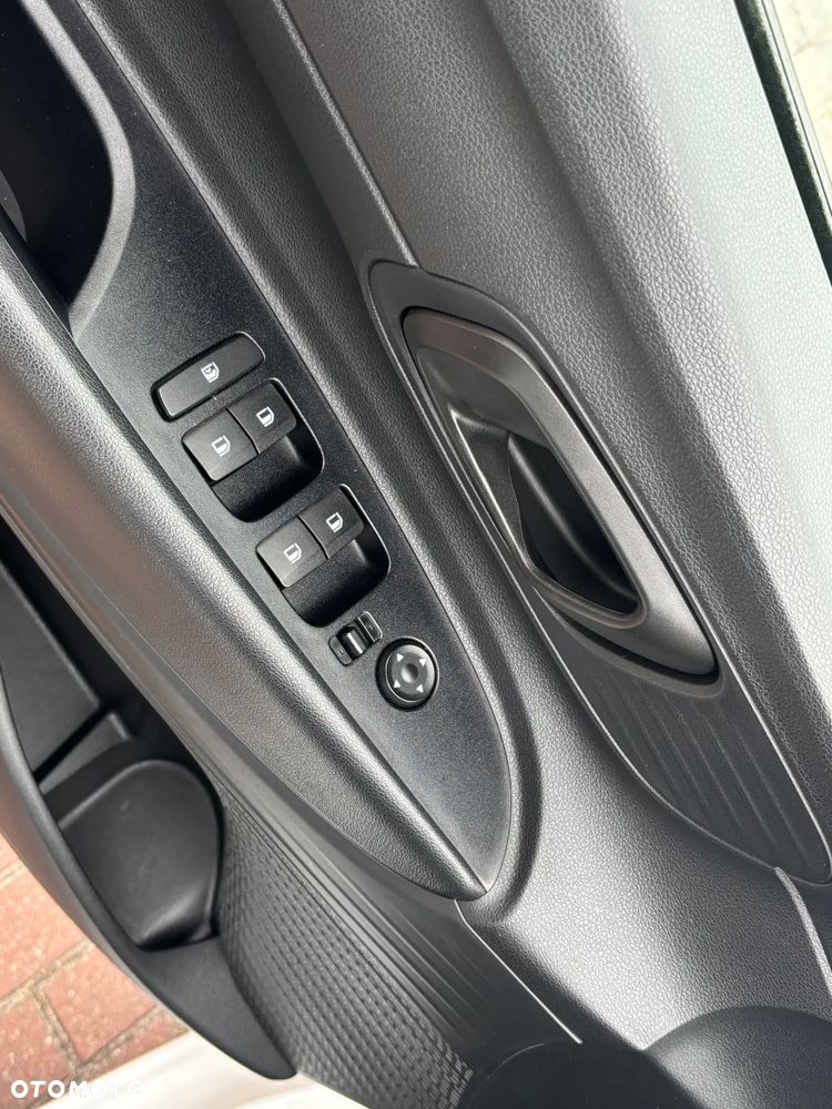 Hyundai i20 blue 1.2 Select - 17