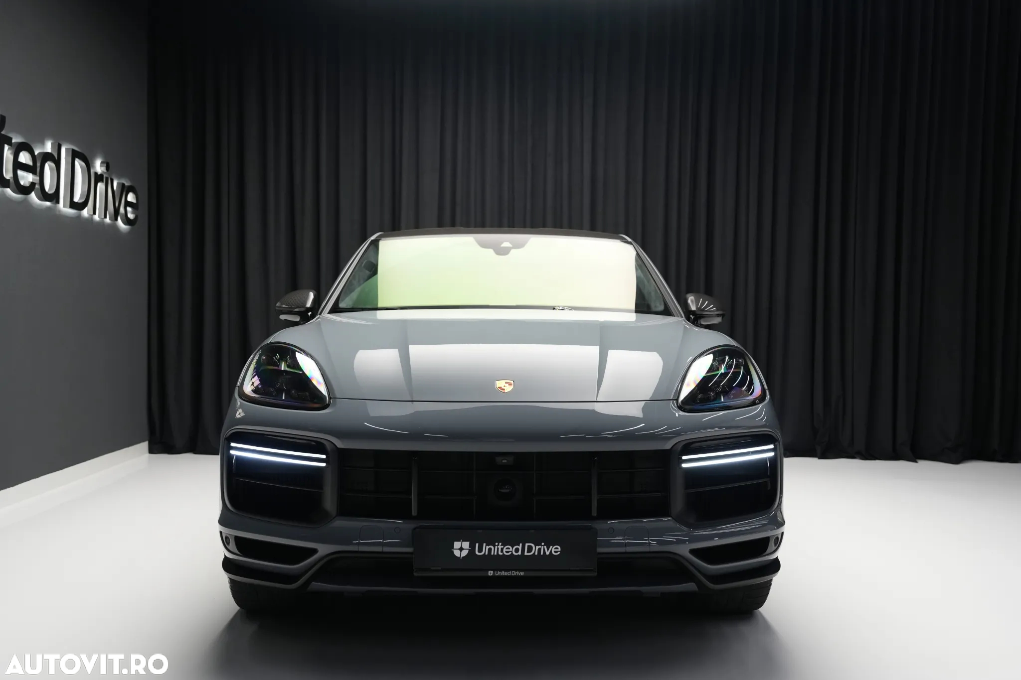 Porsche Cayenne Coupe Turbo - 2