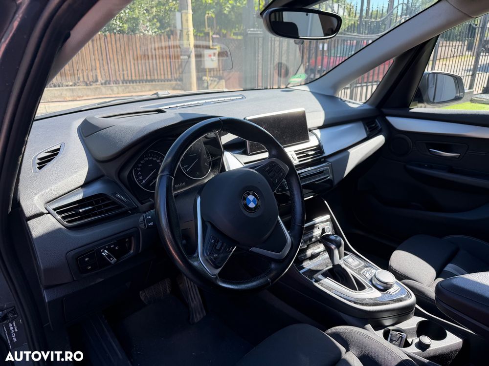 BMW Seria 2 218d Aut. Sport Line - 7