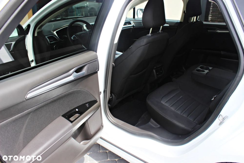 Ford Mondeo 2.0 TDCi STart-Stopp PowerShift-Aut Titanium - 7