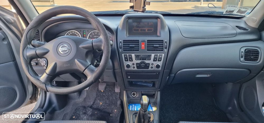 Nissan Almera 1.5 Sport - 6