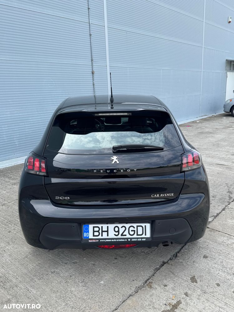 Peugeot 208 - 4