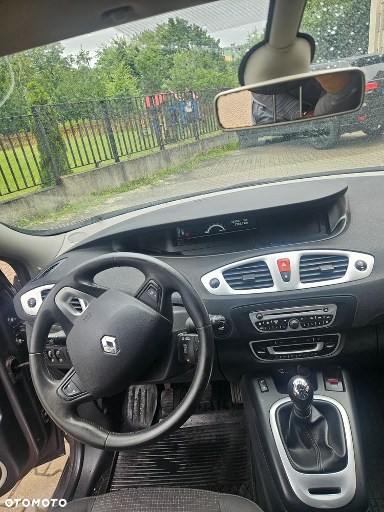 Renault Scenic - 9