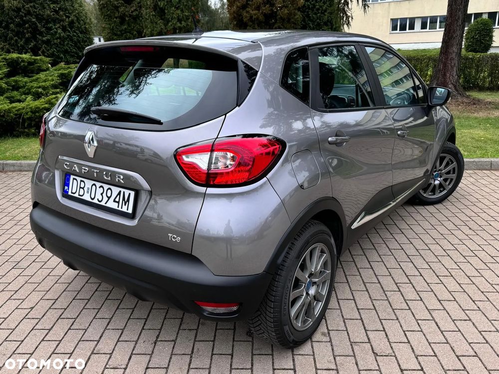 Renault Captur ENERGY TCe 120 EDC Luxe - 4