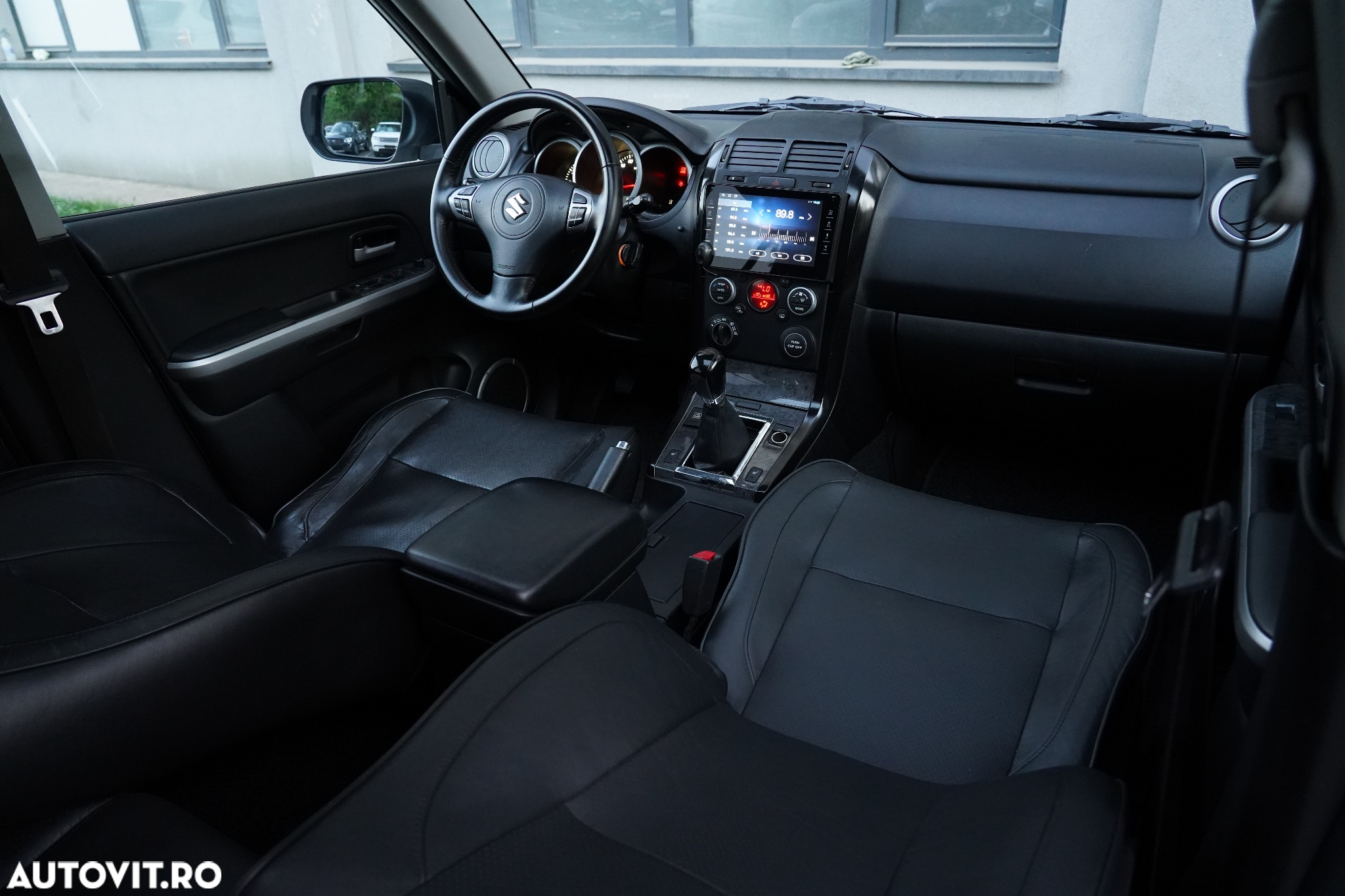 Suzuki Grand Vitara 1.9 DDiS Comfort - 24