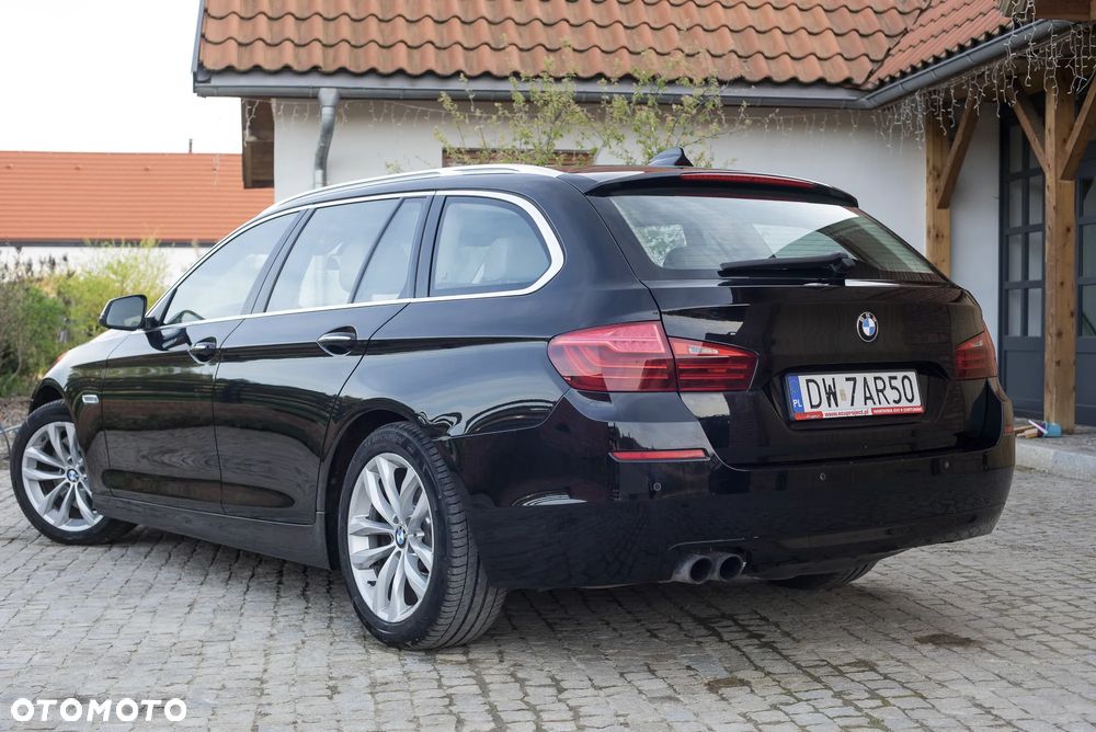 BMW Seria 5 530d Sport-Aut Luxury Line - 4