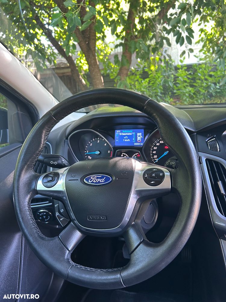 Ford Focus - 12