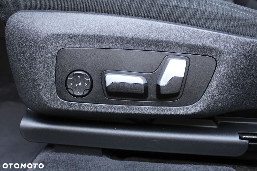 BMW X3 xDrive20d - 19
