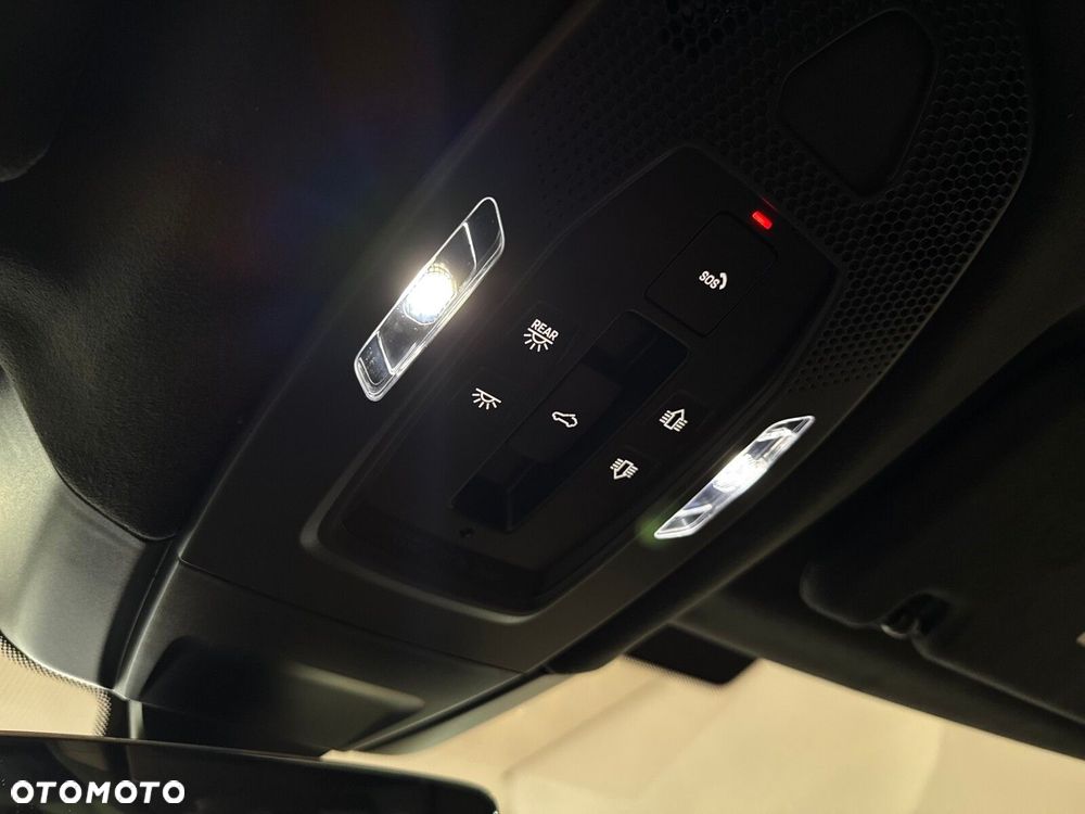 Porsche Panamera - 21