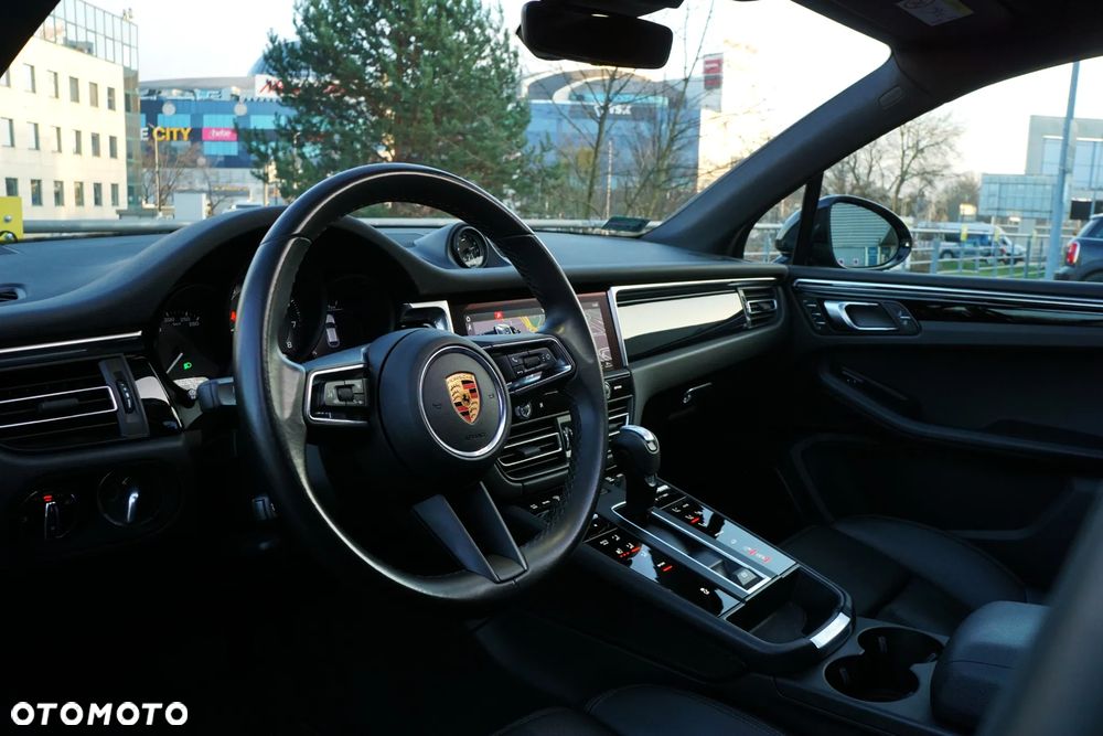 Porsche Macan Standard - 13