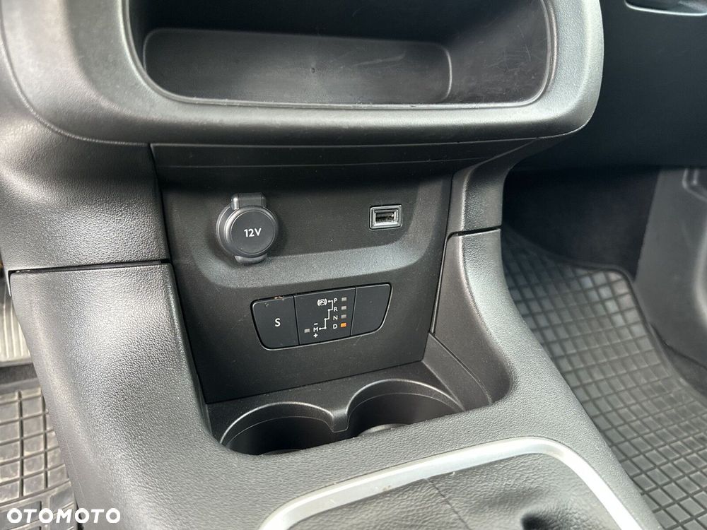 Citroën C3 1.2 PureTech Max EAT6 - 22