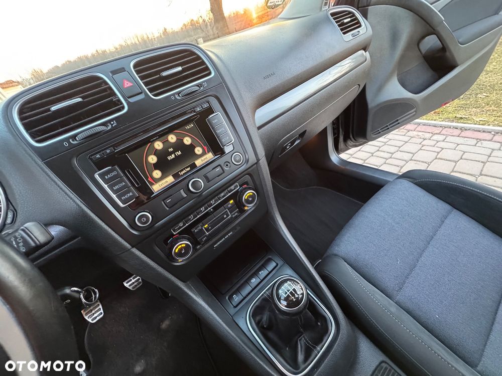 Volkswagen Golf - 15