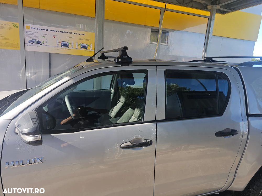 Toyota Hilux 4x4 Double Cab M/T Style - 6