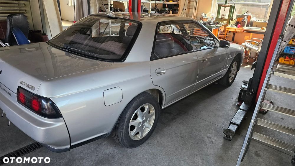 Nissan Skyline - 5