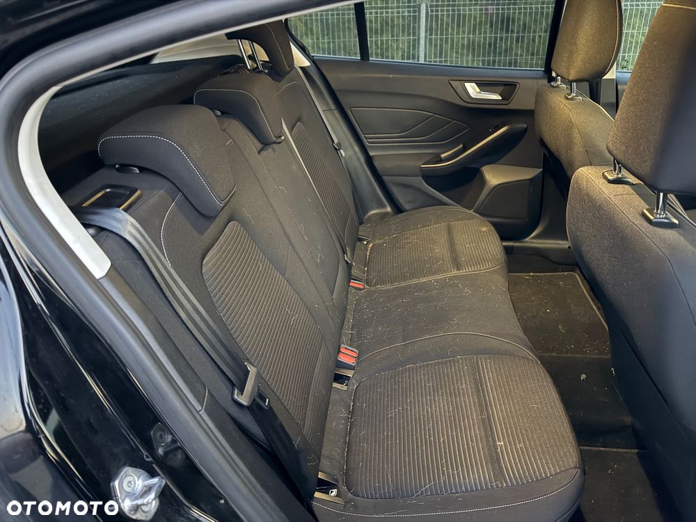 Ford Focus 1.0 EcoBoost Hybrid ACTIVE X - 29