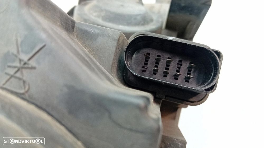 Ótica / farol esquerda VOLKSWAGEN Passat (3C2) - 6