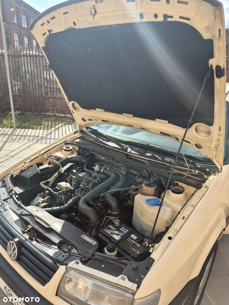 Volkswagen Passat 1.9 TDI CL - 30